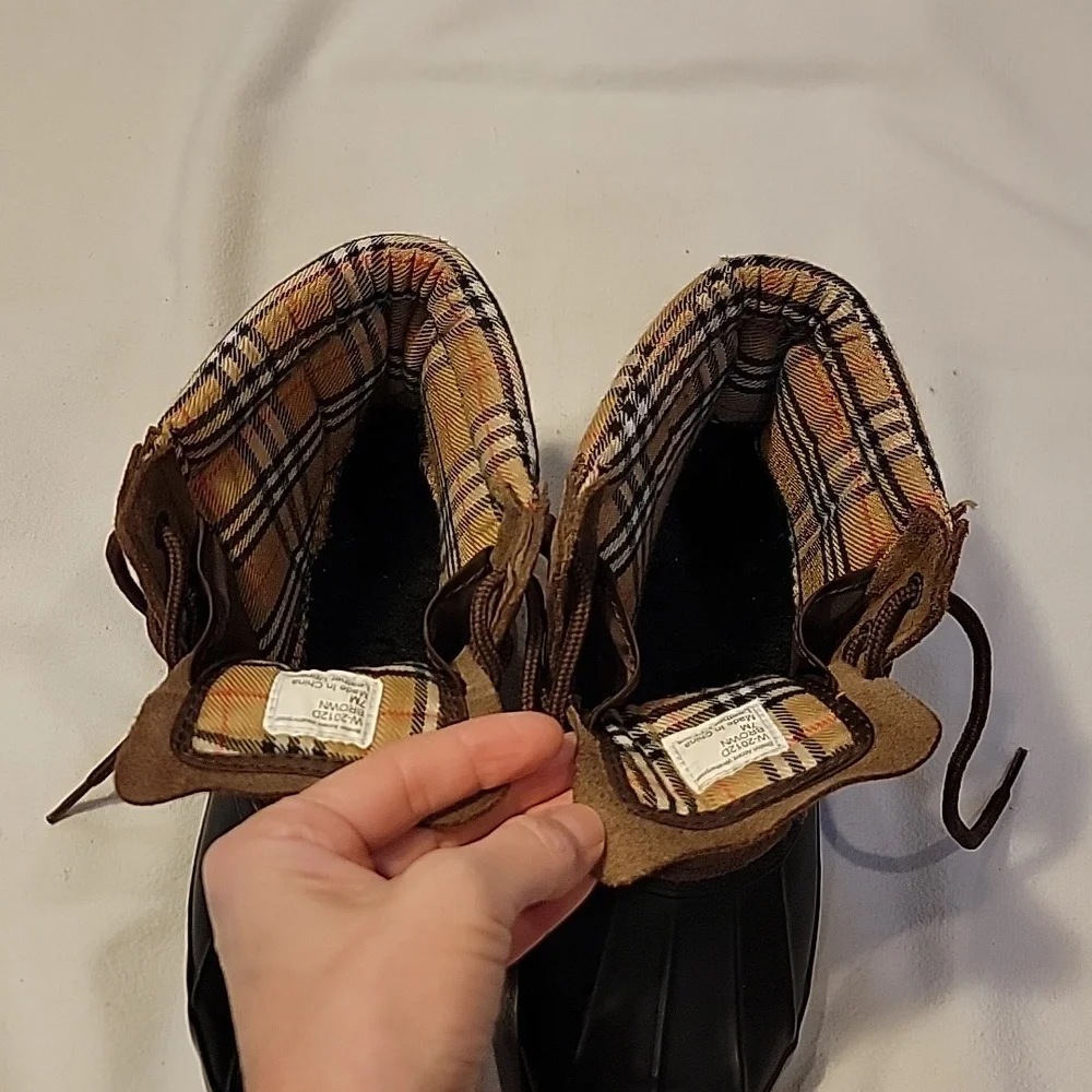 BOSTON ACCENTS WEATHERPROOF DUCK BOOTS. Women's US 7. - Picture 6 of 8